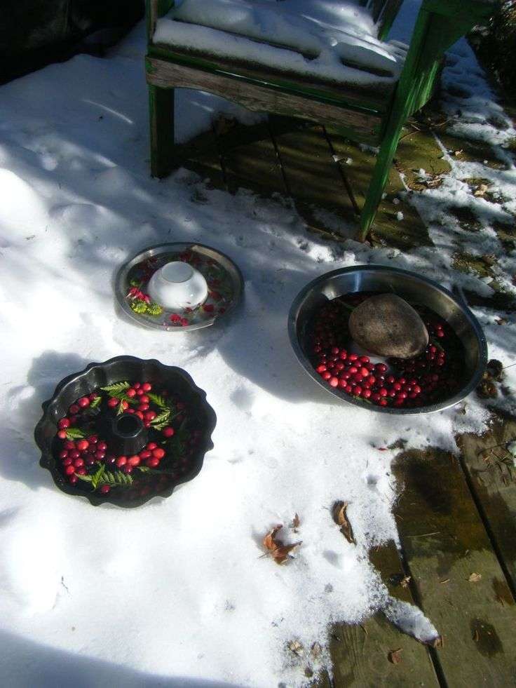 making ice wreaths